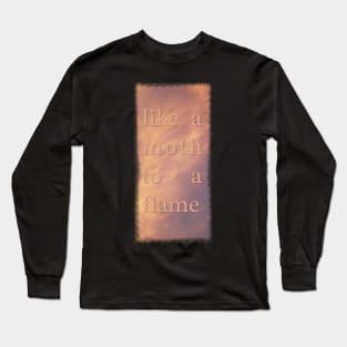 like a moth Long Sleeve T-Shirt